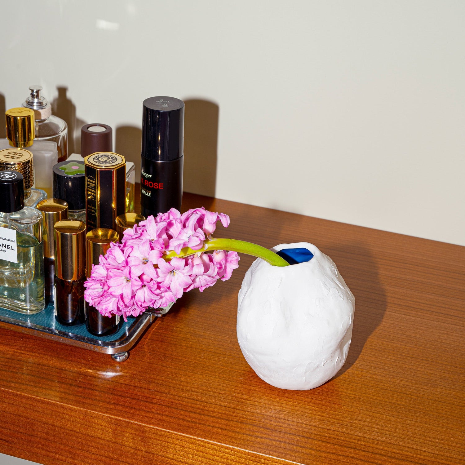 Vivee Home Kara Vase White