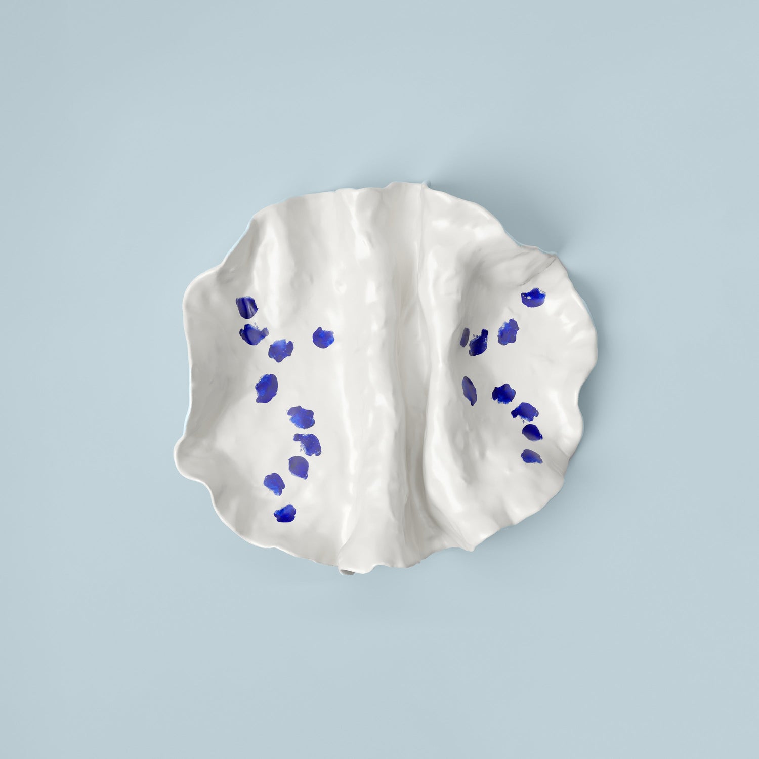 Vivee Home Frida White and Blue Porcelain Decorative Plate