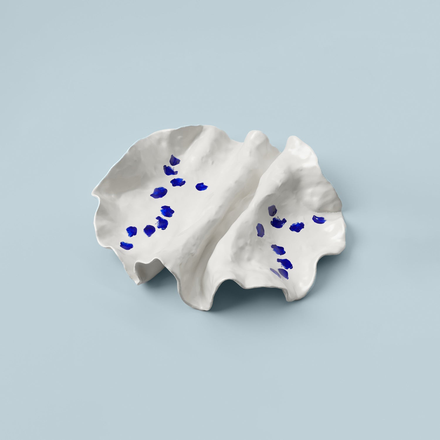 Vivee Home Frida White and Blue Porcelain Decorative Plate